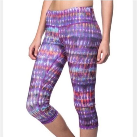 ALO Yoga Pants - Alo colorful cropped leggings size small